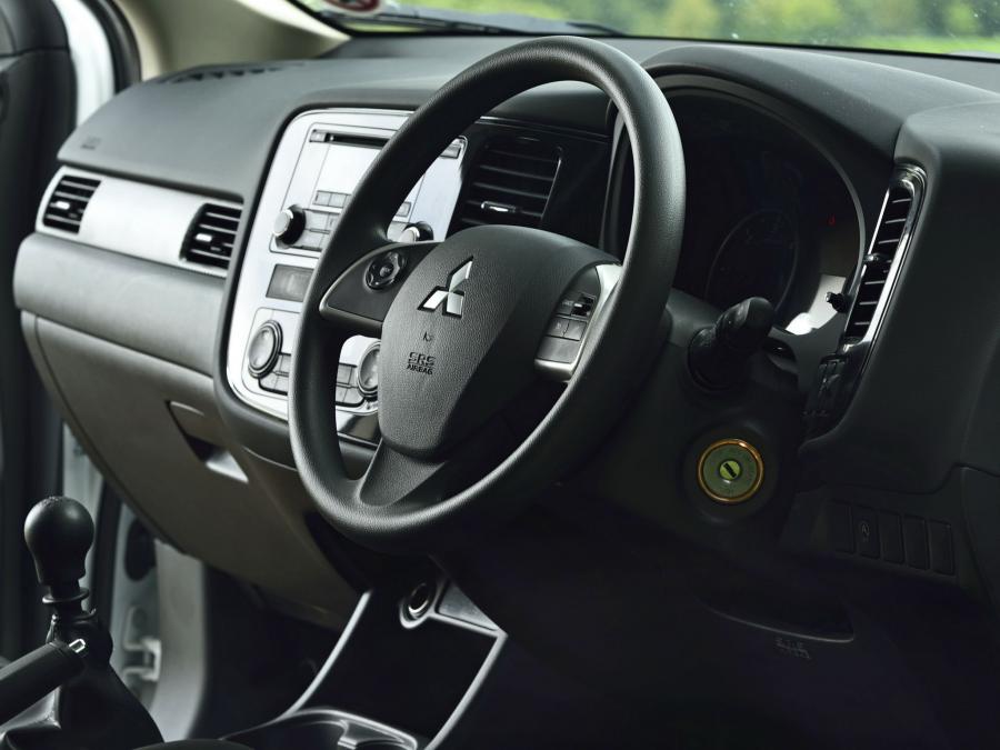  Mitsubishi Outlander Commercial 2013 года  (фото 13 из 13)